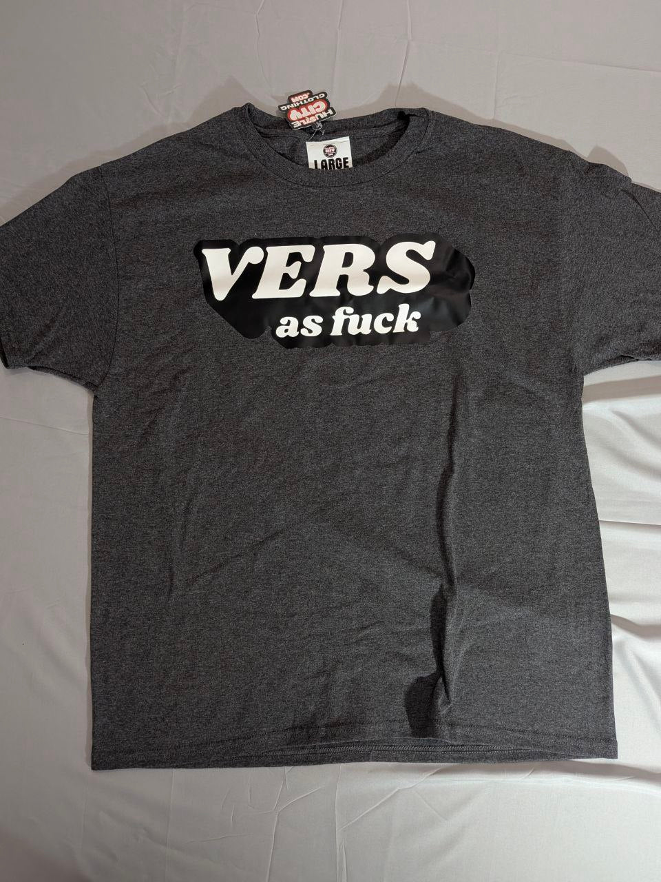 Sample Sale – vers af t shirt – Large – Charcoal